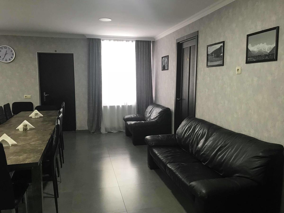 Guesthouse Ori Beli In Mestia Dış mekan fotoğraf